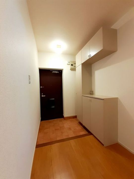 兵庫県明石市藤江(マンション)の賃貸物件の玄関