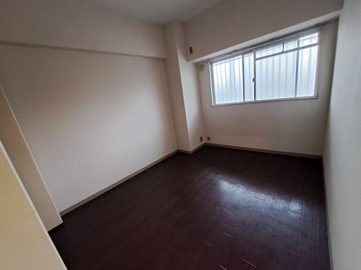 ISM大阪城公園(旧城東グリーンマンション)の居間