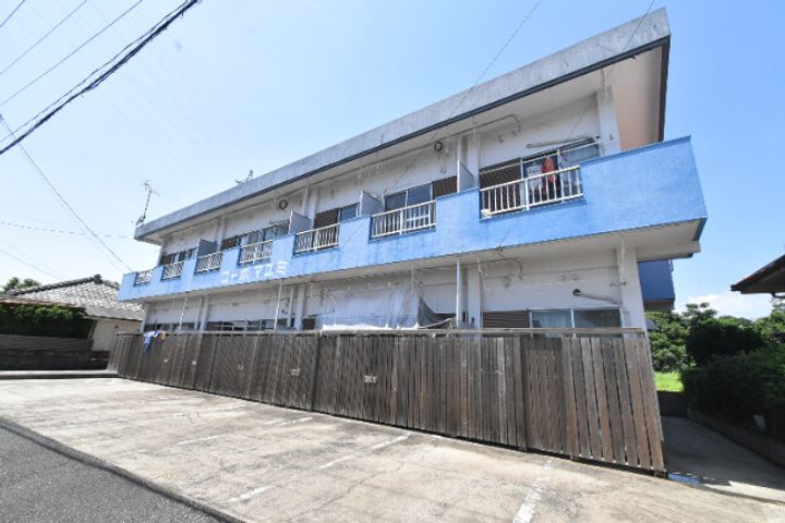 コーポマユミの外観