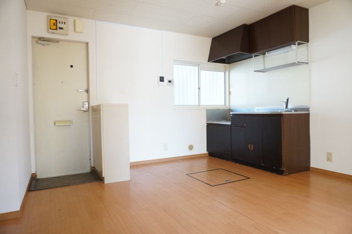 グランドハイム丸山の居間