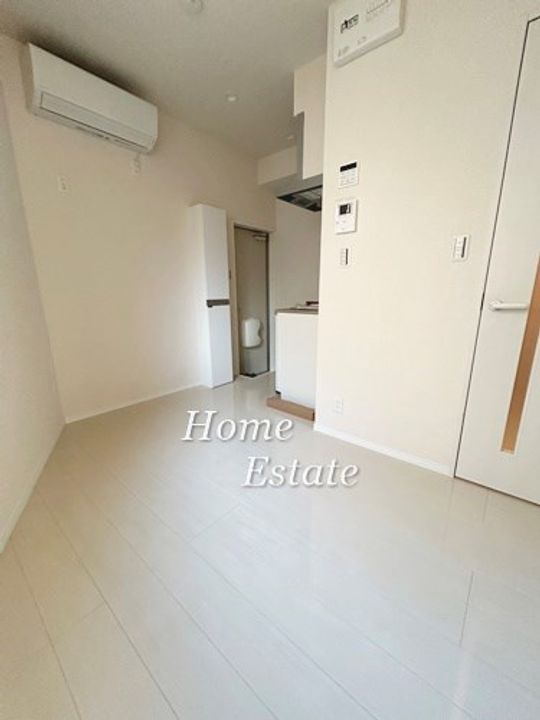 ユナイト黄金町アクトンストリートの居間