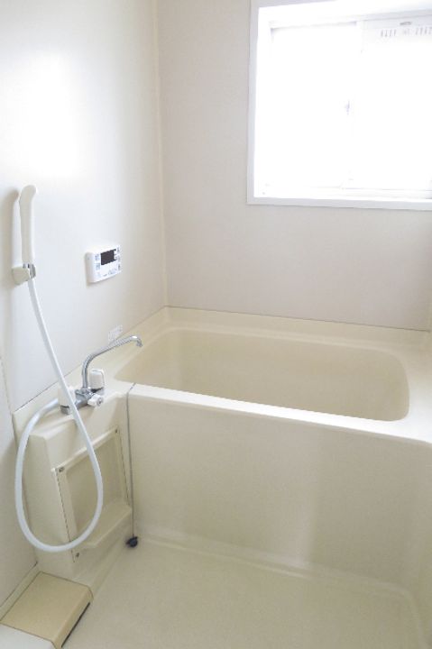 ファミール森合A棟の風呂