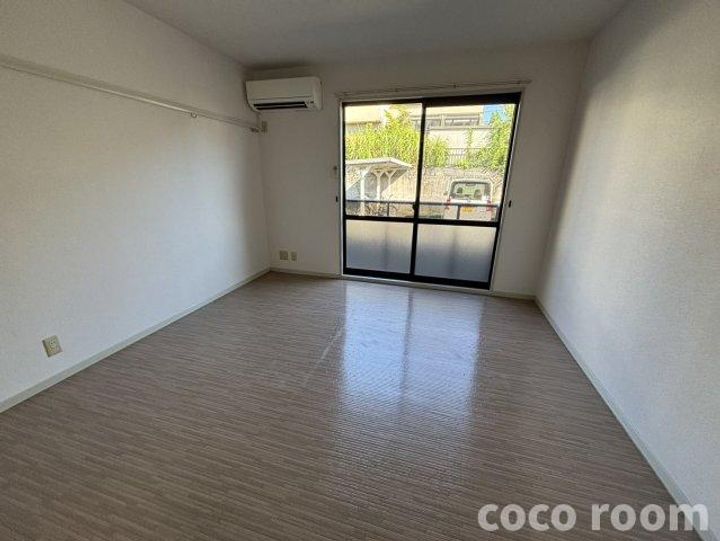 静岡県藤枝市駿河台2(アパート)の賃貸物件の居間