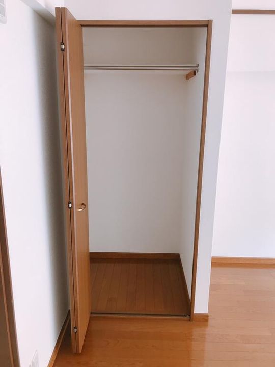 マンション倉前の内装