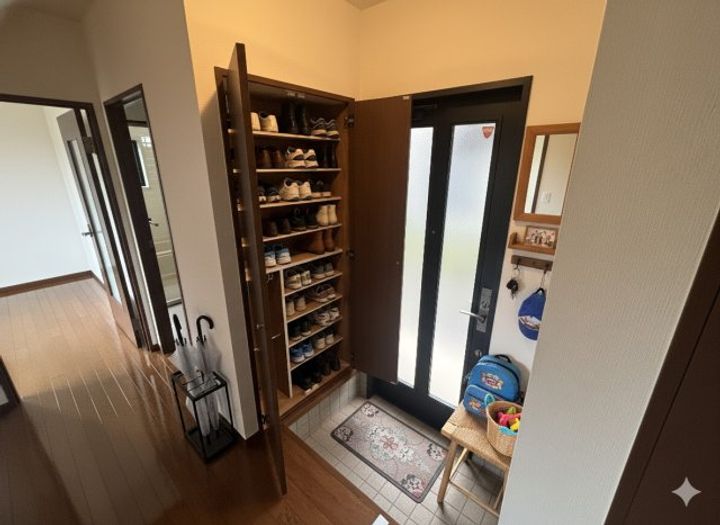 神奈川県横浜市都筑区南山田2(一戸建)の賃貸物件の玄関