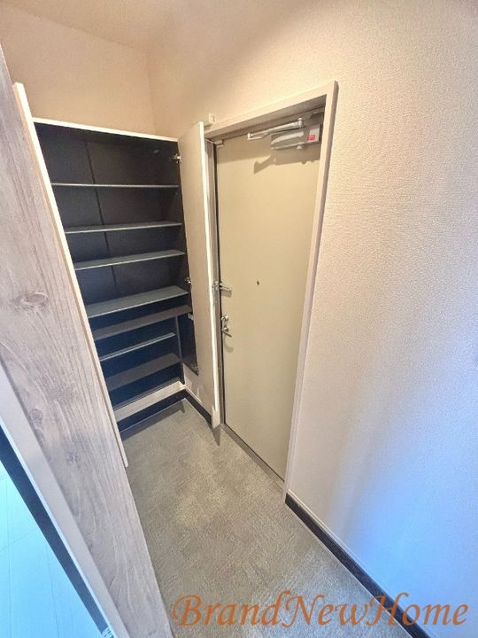 ルナピエーナの玄関