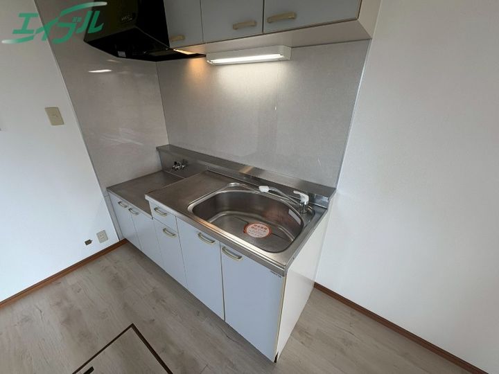 三重県四日市市東日野町(一戸建)の賃貸物件のキッチン