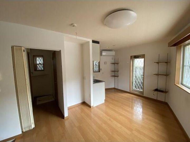 愛知県名古屋市名東区高間町(マンション)の賃貸物件の居間