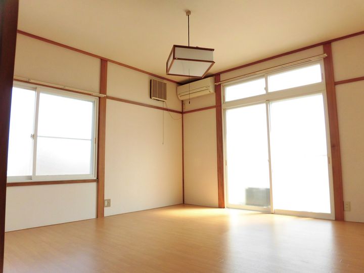 盛岸88の居間