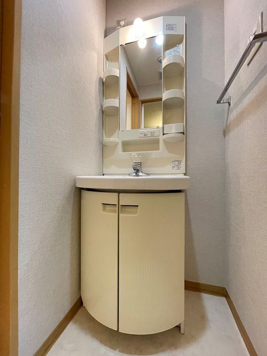 ユートピア三愛東堀の内装