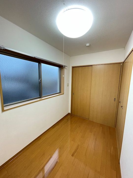 ユートピア三愛東堀の内装