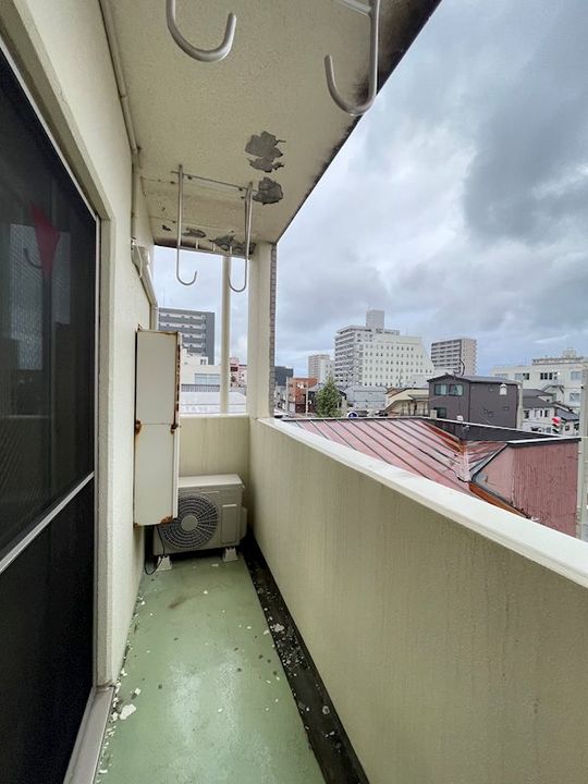 ユートピア三愛東堀の内装