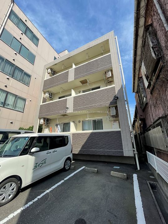 ユートピア三愛東堀の外観