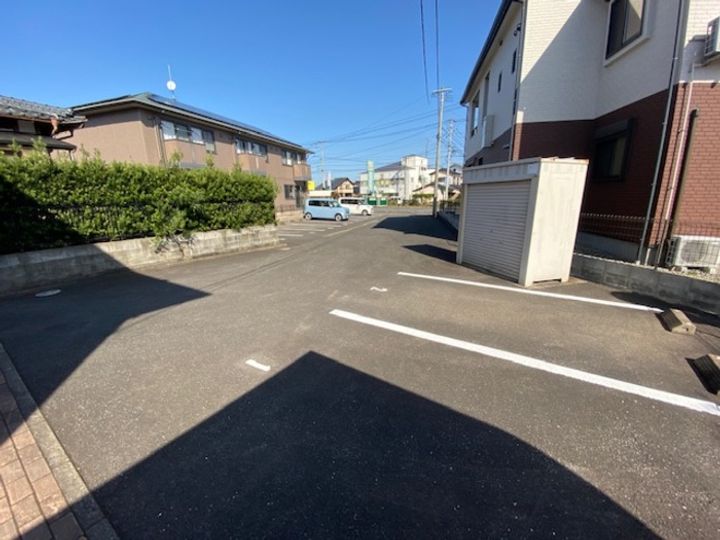 シャトー・カーム B棟の地図