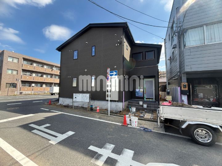 アヴィル旭町IIの外観