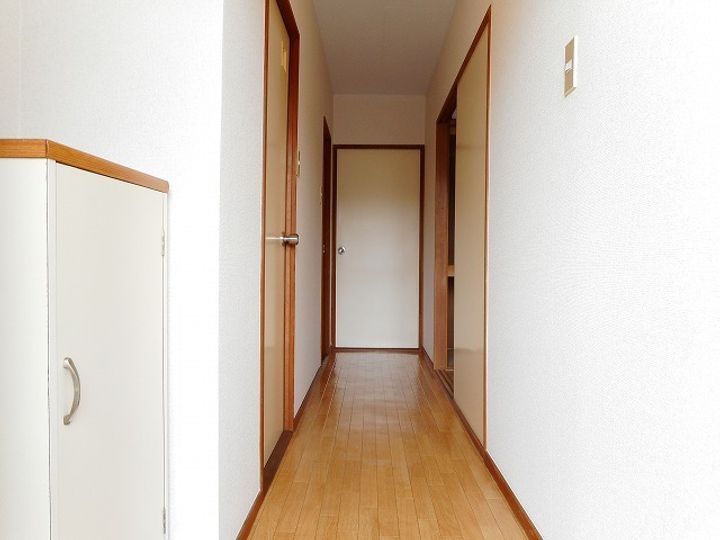サンライズマンションの玄関