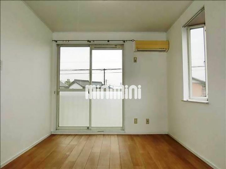 ハイツ・エコーの居間