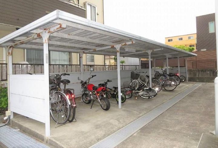 ベル・ウッドマンションの地図