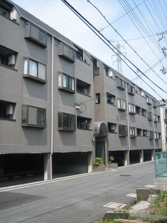 サンシャイン大池の外観