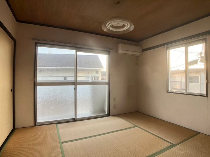 清栄コーポの内装