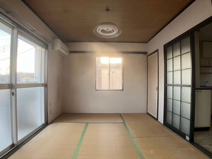 清栄コーポの内装