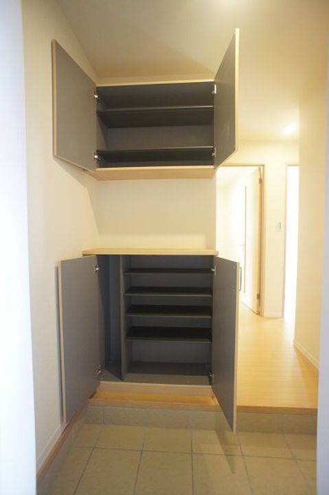 サキ南小岩の玄関