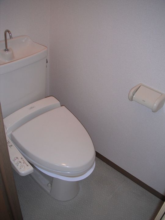 ロイヤルガーデン吉倉 Dの内装