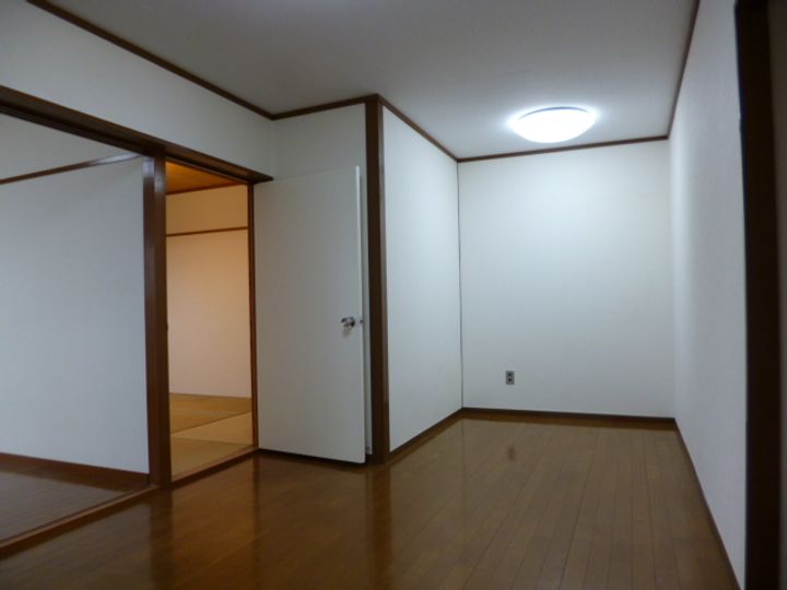 東京都杉並区南荻窪2(マンション)の賃貸物件の居間