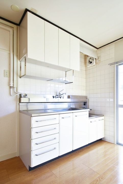 UR岩成台のキッチン