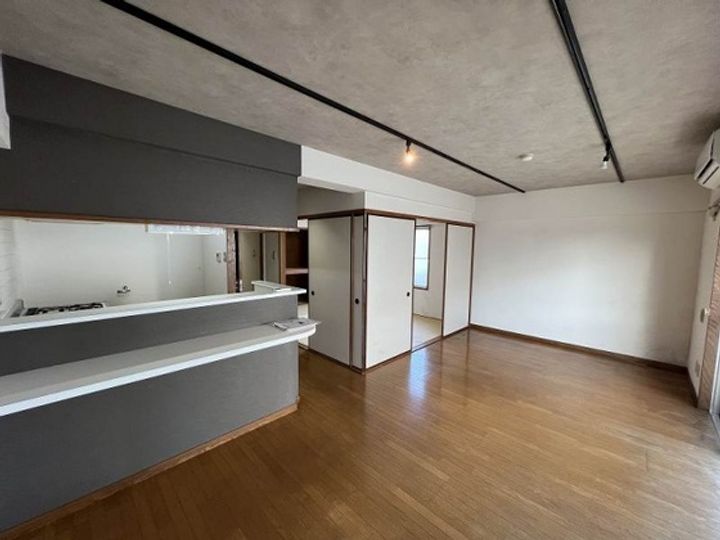 デューク兵団の居間