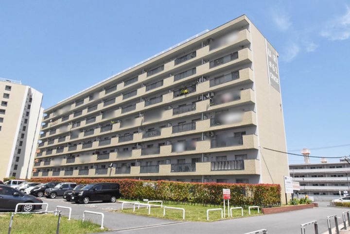 UR尾上の外観