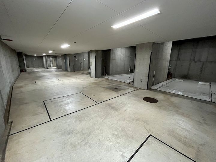 ライオンズヒルズ旭町の地図