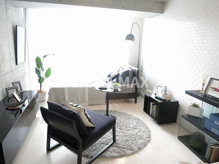 アーデン芝公園の居間