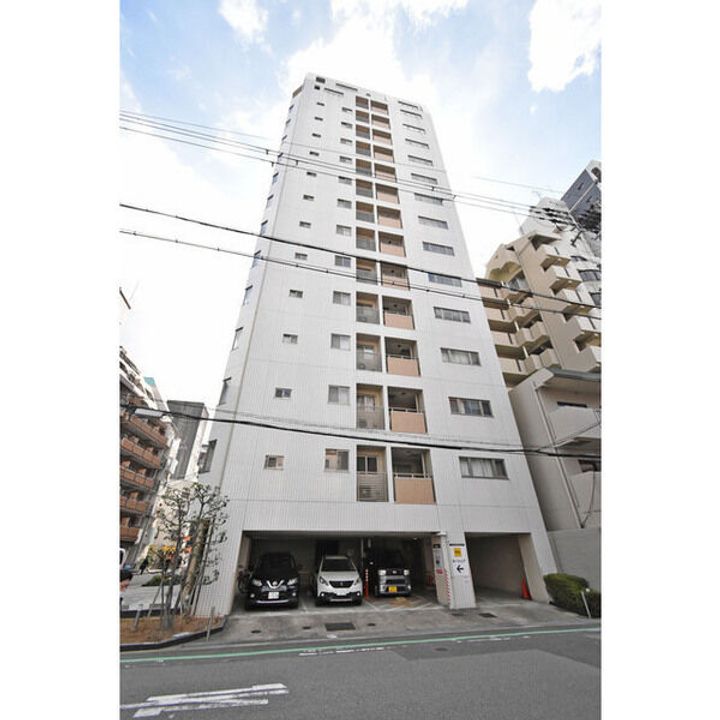 アーデンタワー北堀江の外観