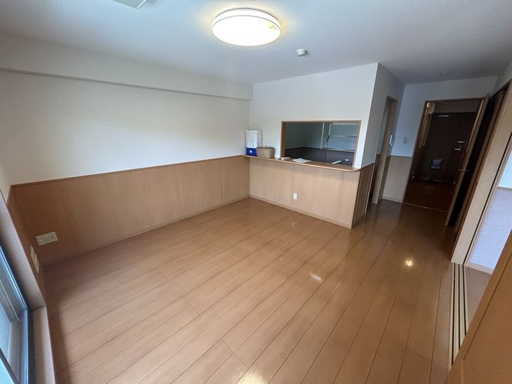 山形県山形市城西町1(マンション)の賃貸物件の居間