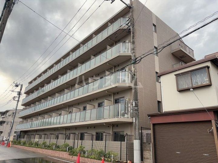 LUXENA勝田台の外観