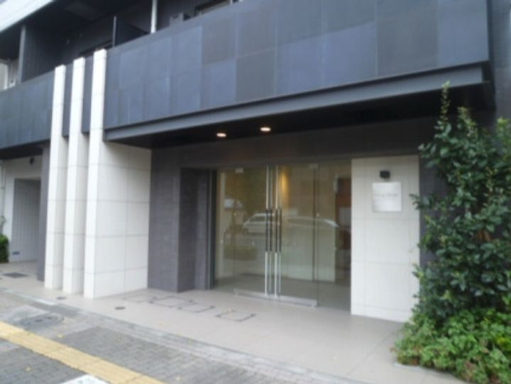東京都台東区松が谷4(マンション)の賃貸物件の地図