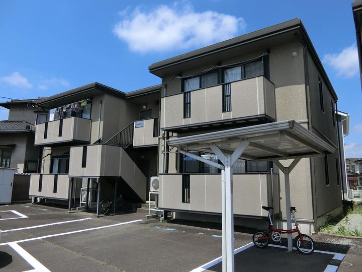 クレセントAの外観