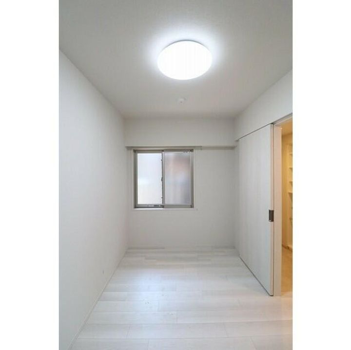 東京都江戸川区南篠崎町2(マンション)の賃貸物件の居間