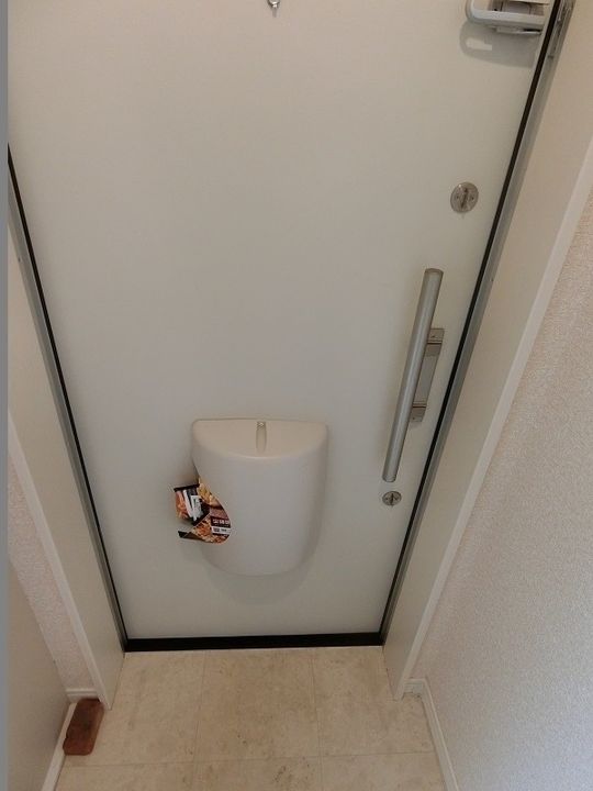 ユナイト金沢八景ペドロ・ドミンゴの玄関