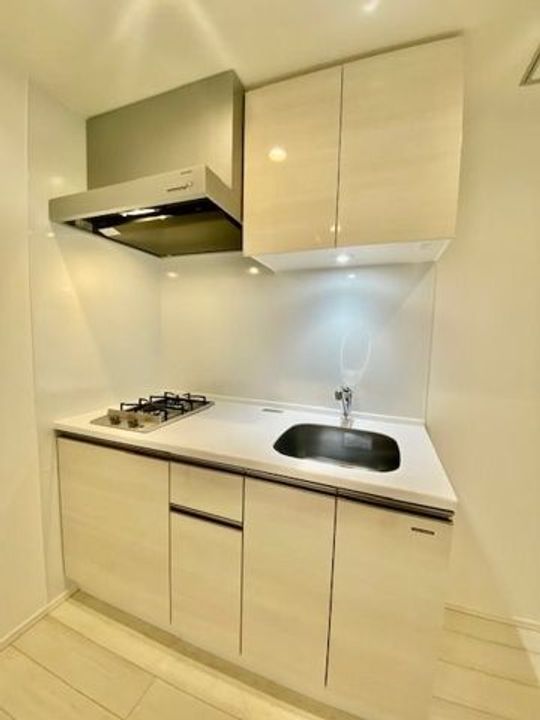 東京都新宿区四谷三栄町(マンション)の賃貸物件のキッチン