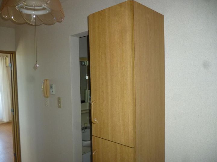 サンコーポラス山下の玄関