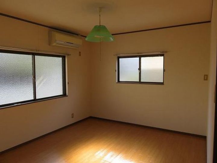 赤澤コーポ 南の居間