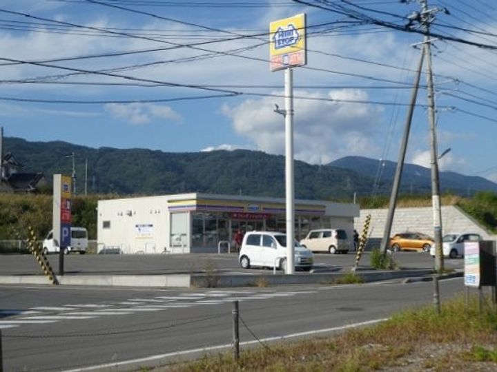 パレスルピナスAの周辺