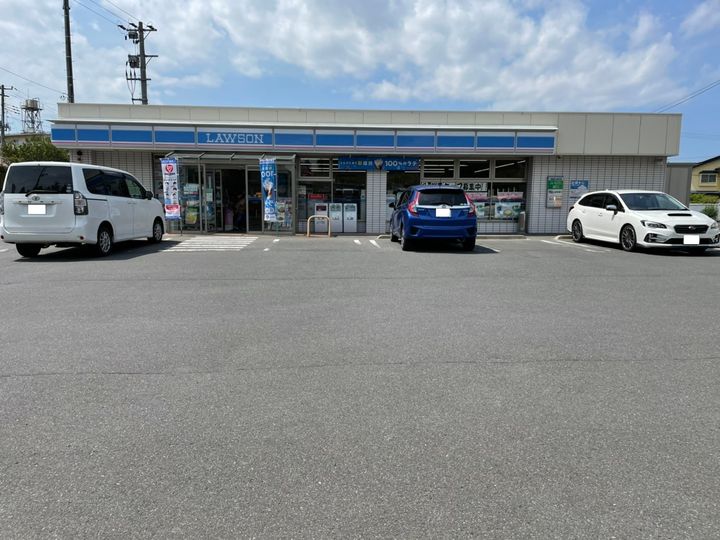 ルネッサAの周辺