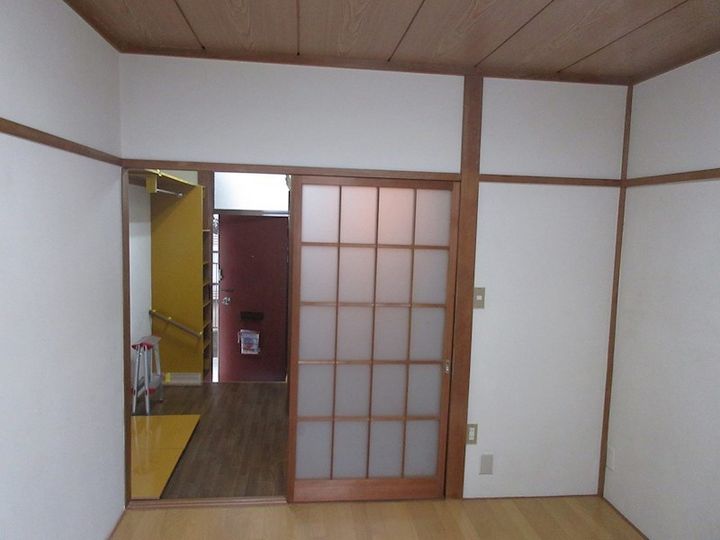 東京都世田谷区三宿1(アパート)の賃貸物件の居間