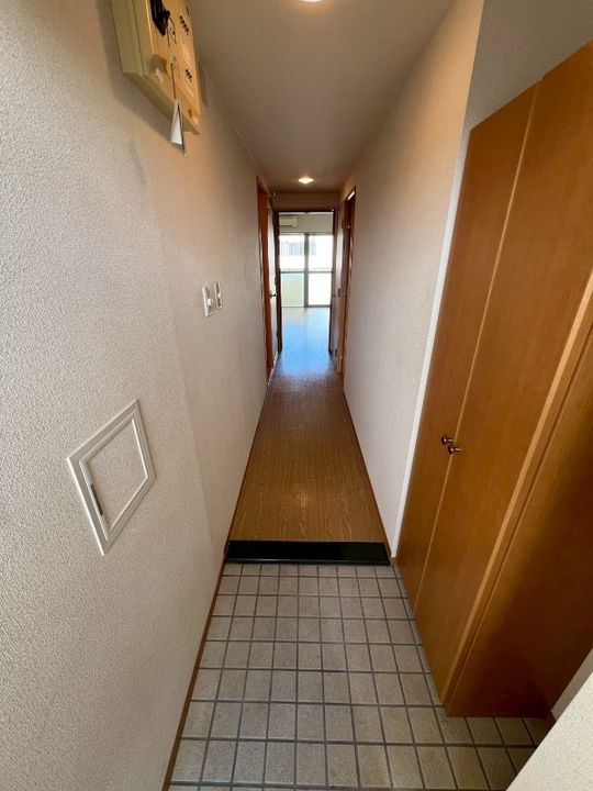 静岡県浜松市中央区住吉4(マンション)の賃貸物件の玄関