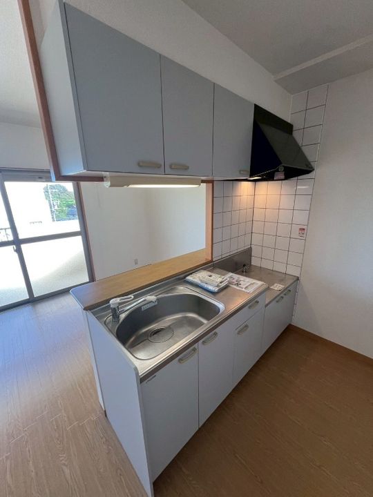 静岡県浜松市中央区住吉4(マンション)の賃貸物件のキッチン