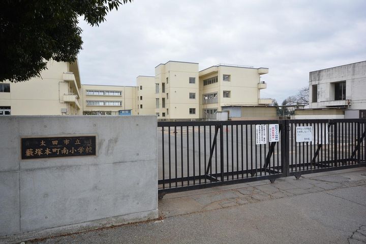 グランパルク Bの周辺