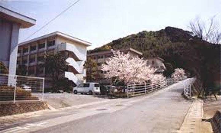 コアシコウチの周辺